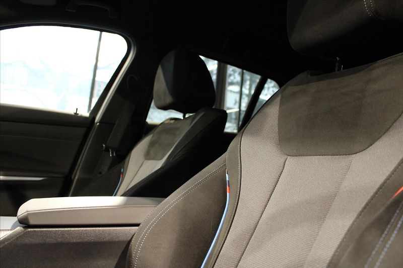 BMW Řada 3 320d xDrive M Sport DAProf/360 - fotka 10 z 35