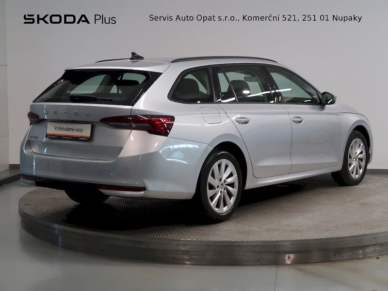 Škoda Octavia (2024) SELECTION 2.0TDI 110KW DSG - fotka 2 z 40