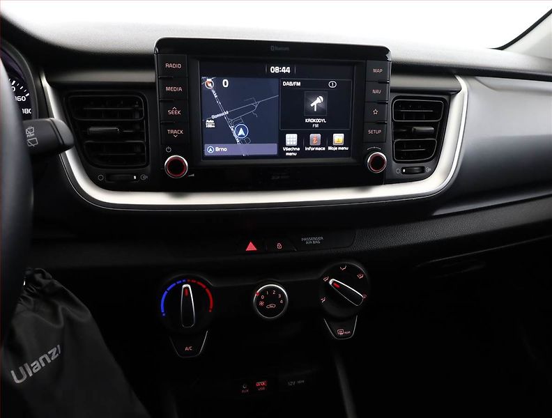 Kia Stonic (2018) 1.25 CVVT, Serv.kniha, Navi - fotka 10 z 17
