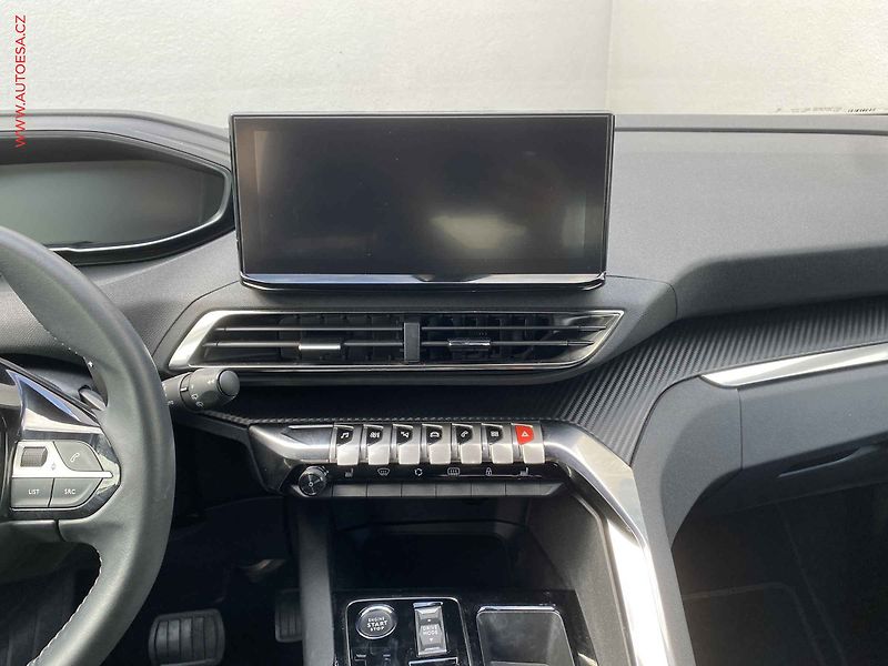 Peugeot 3008 (2023) 1.2 PT, Active, AT, LED - fotka 12 z 19