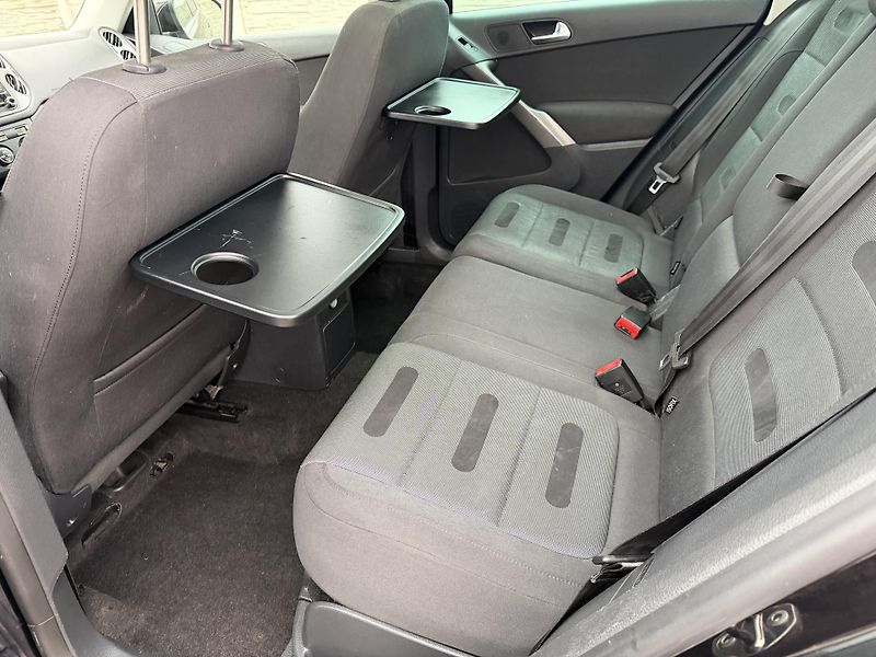 Volkswagen Tiguan 140PS 4x4 DSG PANORAMA - fotka 102 z 158