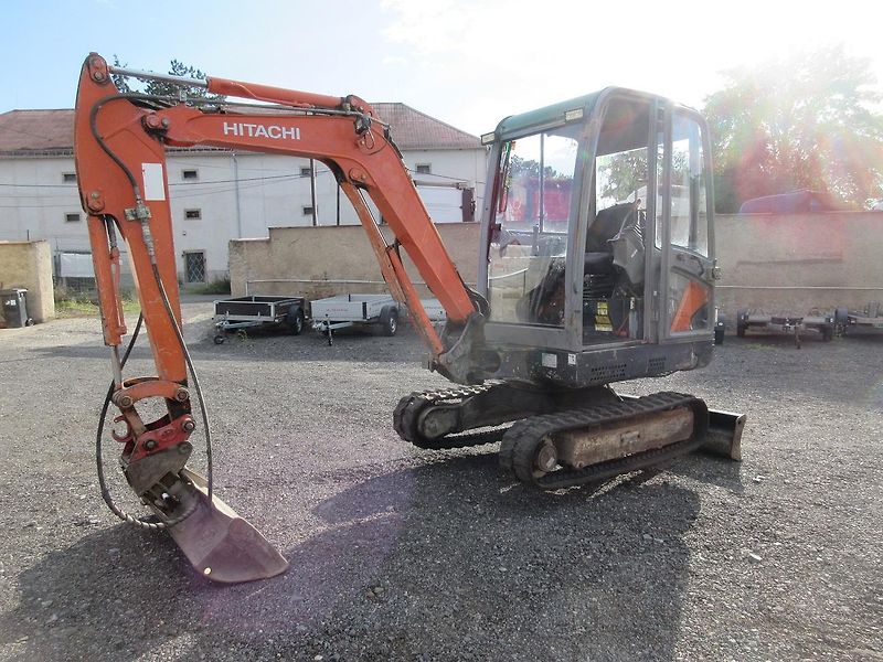 Hitachi Zaxis 25 - fotka 5 z 20