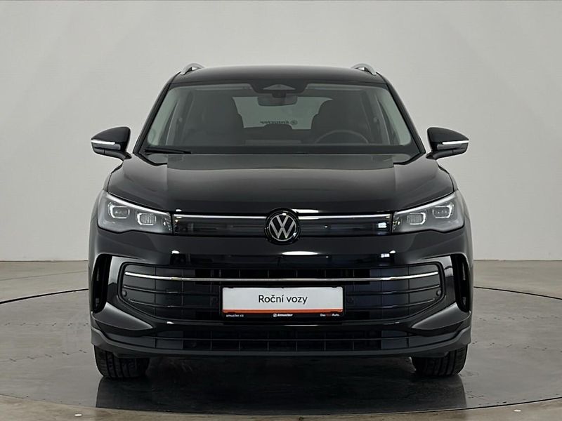 Volkswagen Tiguan People DSG - fotka 4 z 31
