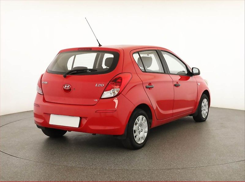 Hyundai i20 (2013) 1.2, nová STK, za skvělou cenu - fotka 5 z 11