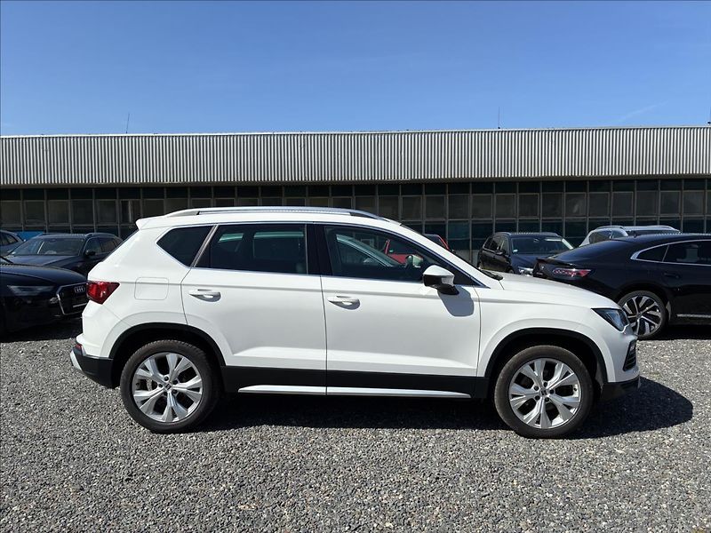 Seat Ateca 2,0 TDI 4X4 TAŽNÉ WEBASTO - fotka 5 z 33