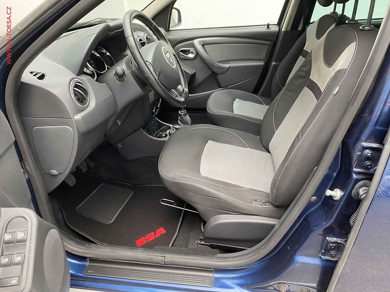 Dacia Duster (2015) 1.2 TCe, Prestige, kamera - fotka 9 z 18