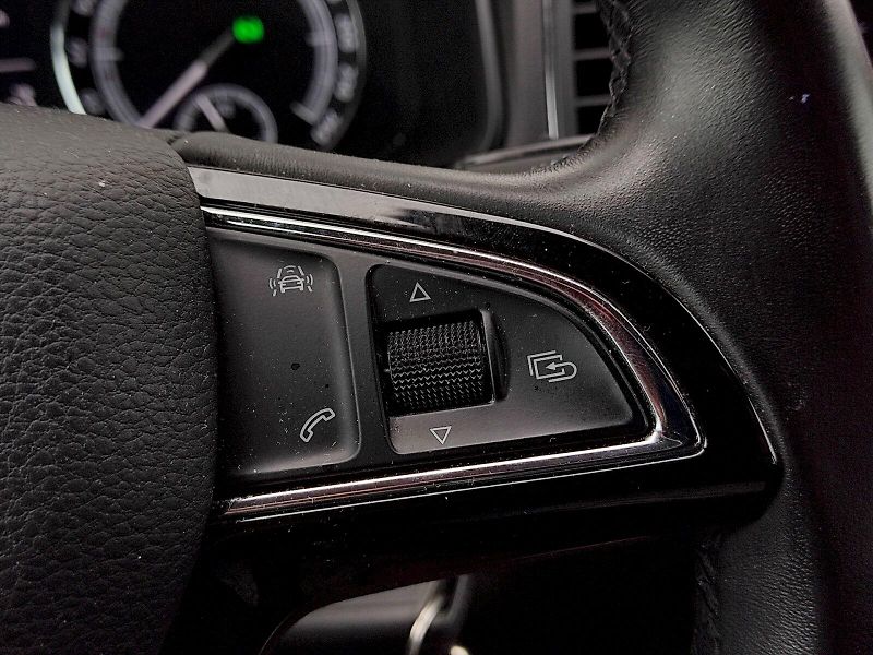 Škoda Karoq (2018) Ambition Plus 2,0 Tdi 110 Kw 4 - fotka 28 z 35