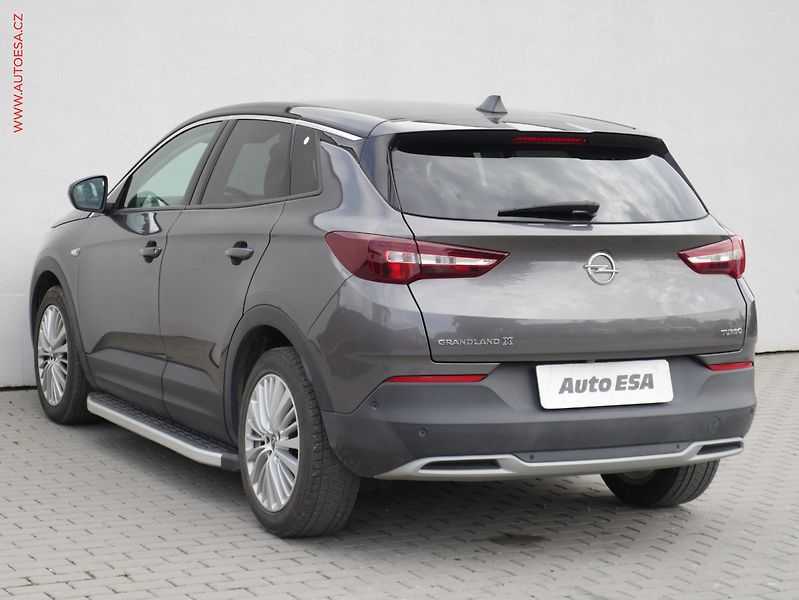 Opel Grandland X (2019) 1.2PT, 1.maj,ČR, navi, autoAC - fotka 6 z 17