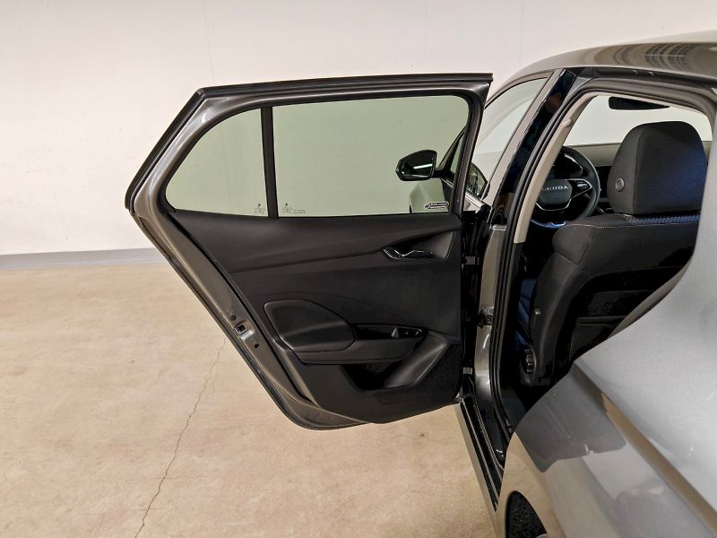 Škoda Fabia (2025) 1.0 TSI 85 kW Top Selection - fotka 20 z 26