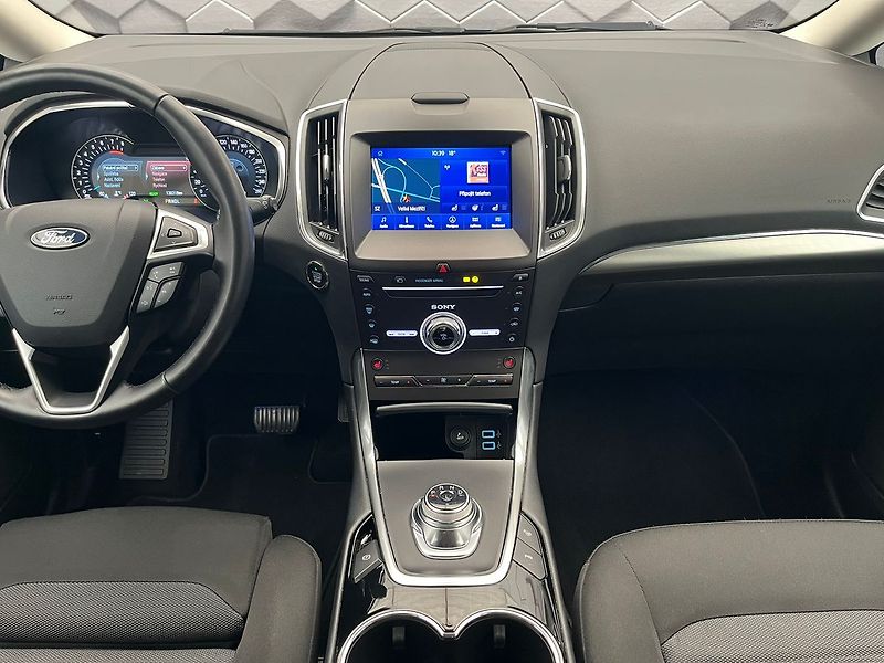 Ford Galaxy 2.5 HEV TITANIUM 7 míst - fotka 11 z 62