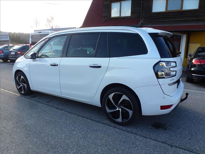 Citroën Grand C4 Picasso 2,0 HDI 7míst 150HP AUT Polar - fotka 13 z 57