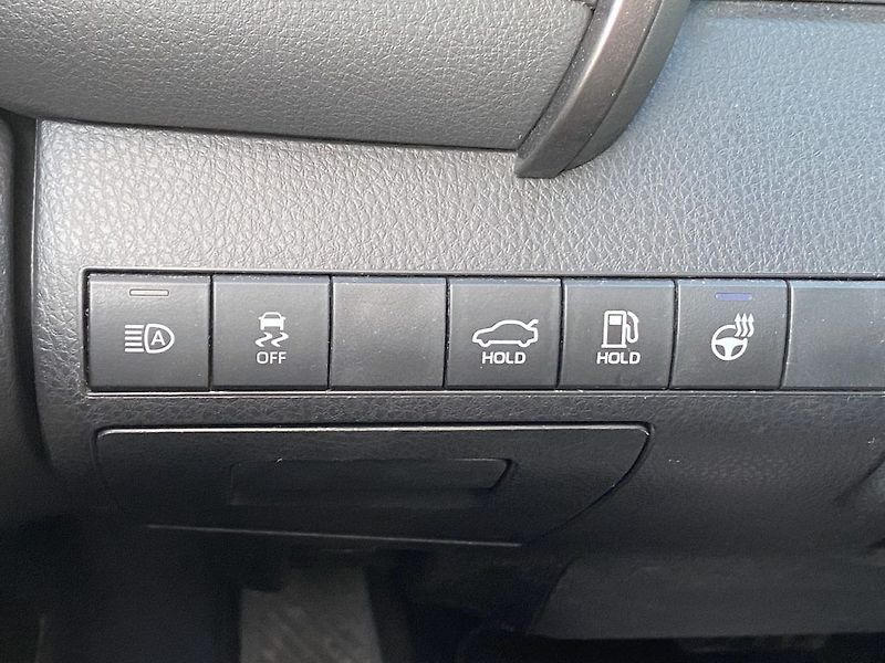 Toyota Camry 2.5HSD, ČR, Executive, záruka - fotka 29 z 30