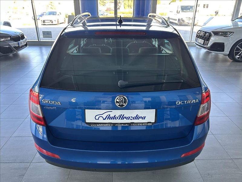 Škoda Octavia 1,8   TSI 132kW,STYLE,2.MAJITE - fotka 5 z 24