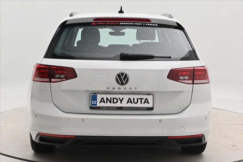 Volkswagen Passat 2,0 TDI 110 kW DSG Business Zá - fotka 6 z 31
