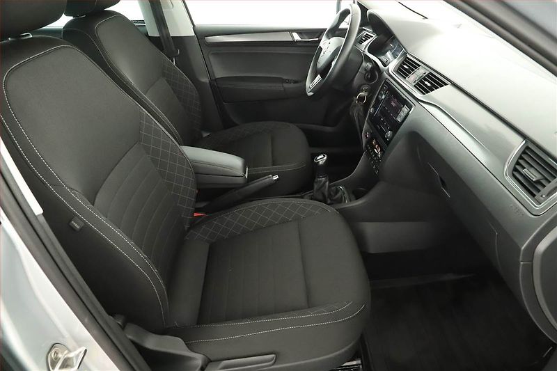Škoda Rapid (2018) Style 1.4 TDI, Serv.kniha - fotka 7 z 13