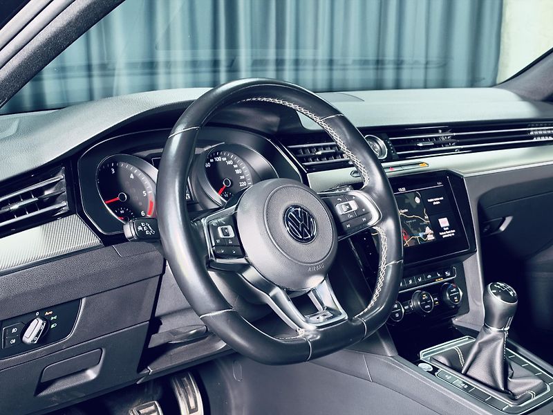 Volkswagen Passat (2019) 2.0TDI*R-LINE*CZ*LED*1.MAJ* - fotka 15 z 39