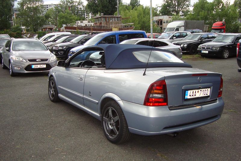 Opel Astra (2002) 1.6i,16V,Cabrio,Bertone,El.Stř - fotka 15 z 65