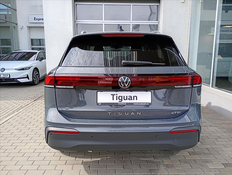 Volkswagen Tiguan (2026) 1,5 eTSI 110kW mHEV  Love - fotka 6 z 17