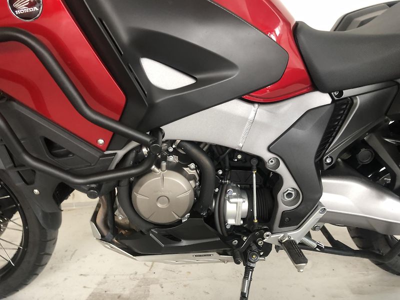 Honda VFR 1200 X Crosstourer - fotka 8 z 21