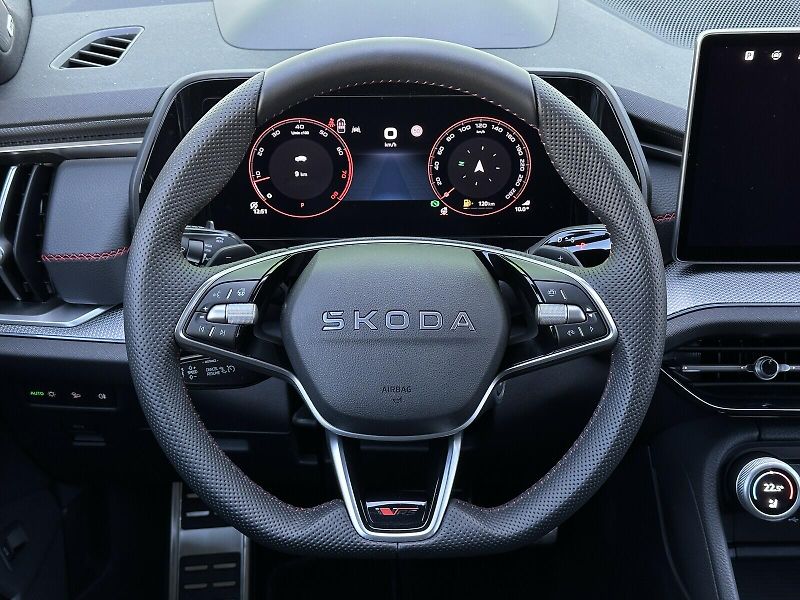 Škoda Kodiaq RS 2.0TSi DSG 4x4 265PS Matrix - fotka 22 z 52