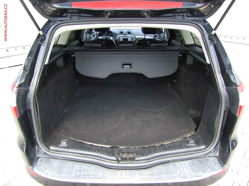 Ford Mondeo (2010) 2.2 TDCi, servis.kniha - fotka 7 z 19