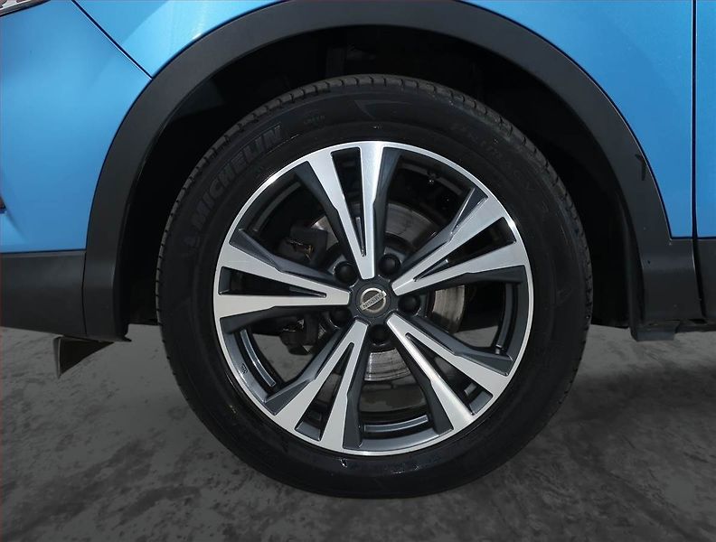 Nissan Qashqai (2018) 1.2 DIG-T, Navi, Tempomat - fotka 14 z 23