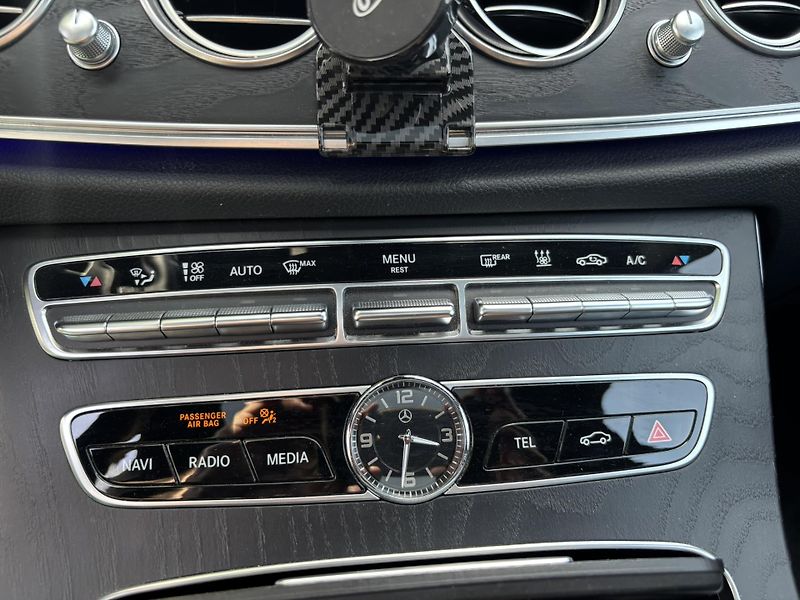 Mercedes-Benz Třídy E (2018) E400 D - fotka 16 z 32