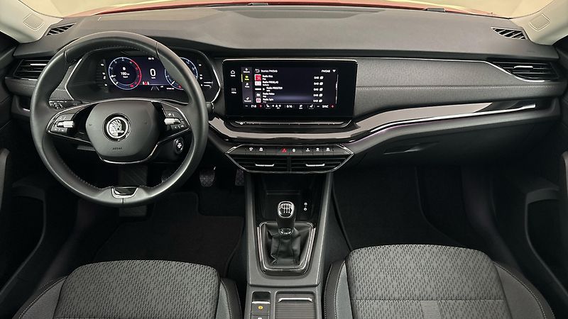 Škoda Octavia 2.0 TDI Style - fotka 8 z 27