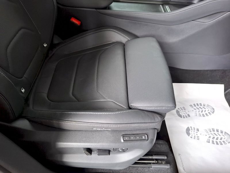 Škoda Kodiaq (2024) Exclusive Selection 4X4 TD 142 - fotka 17 z 30