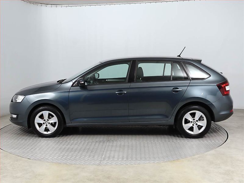Škoda Rapid (2018) Spaceback 1.0 TSI, Automat - fotka 3 z 14