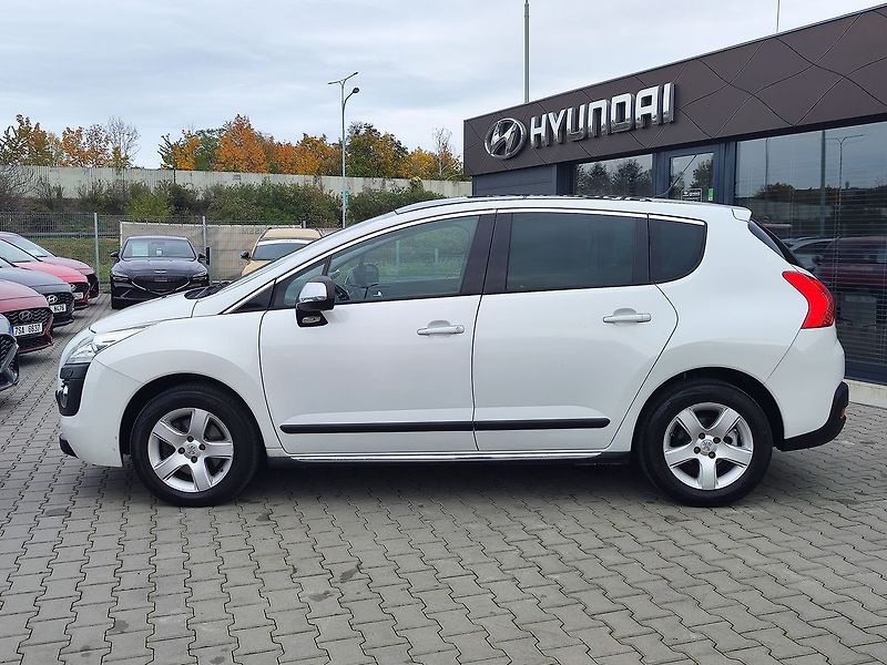 Peugeot 3008 2.0 HDI/110kW Premium - fotka 8 z 32