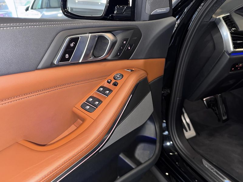 BMW X5 M50i V8 Laser Tažné HUD Záruka - fotka 5 z 33