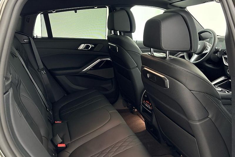 BMW X6 xDrive40d - fotka 13 z 28