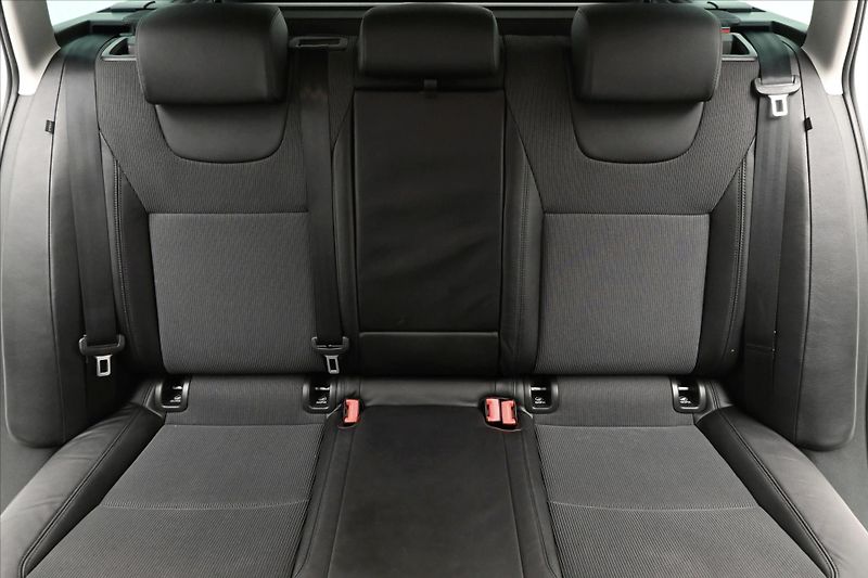 Škoda Octavia 1,5 TSI 110kW Style Tažné Záru - fotka 26 z 29