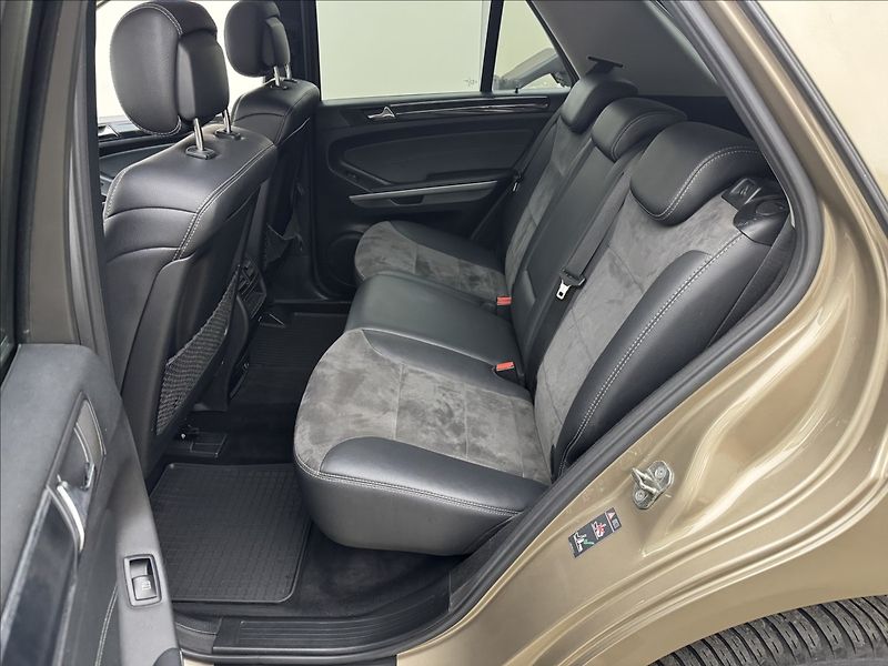Mercedes-Benz Třídy M 3,0 ML 350 4X4 TAŽNÉ KAMERA ČR - fotka 33 z 44