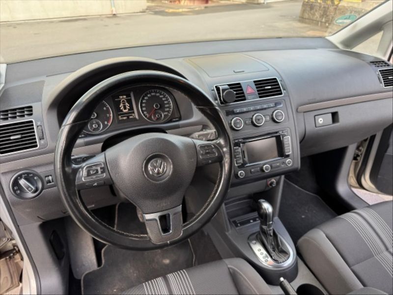 Volkswagen Touran 1,4 TSi 110kW CNG DSG - fotka 12 z 18