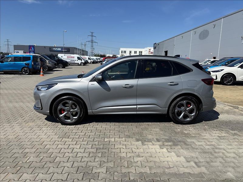 Ford Kuga 1,5 EcoBoost  111kW ST-Line X - fotka 2 z 49