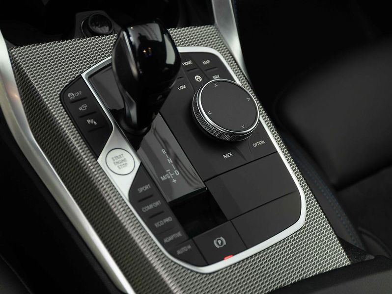 BMW Řada 4 420d xDrive - fotka 17 z 24