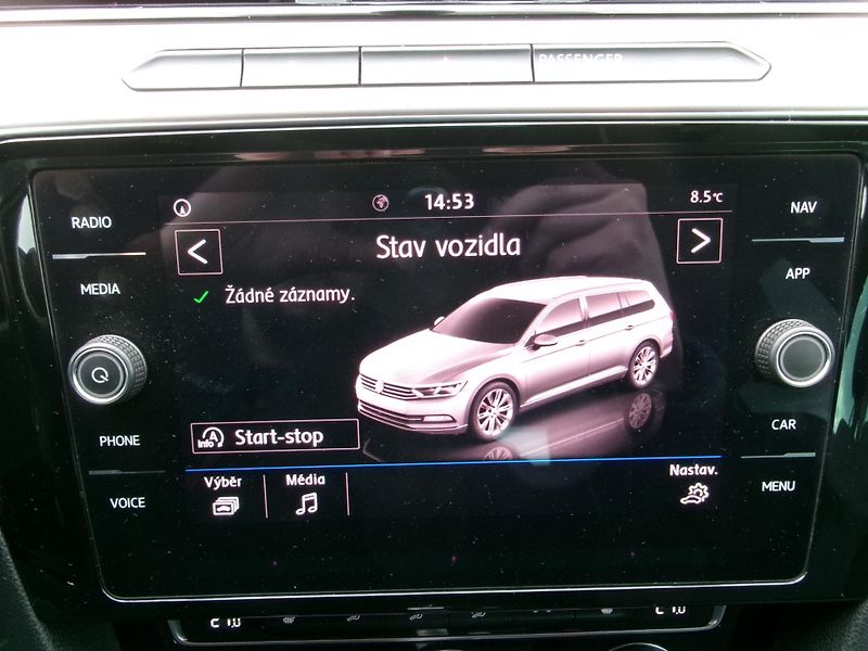 Volkswagen Passat Variant (2018) 1,5TSI AC NAVI ACC BT - fotka 27 z 39