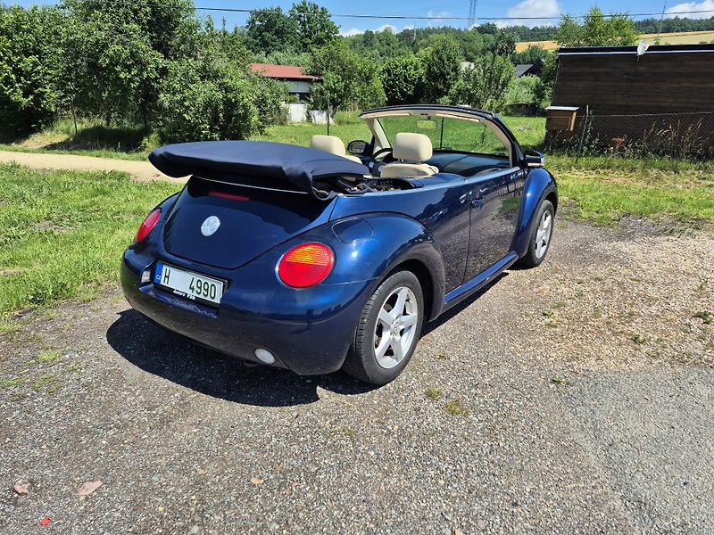 Volkswagen New Beetle (2003) 2.0i  85Kw  - fotka 8 z 23