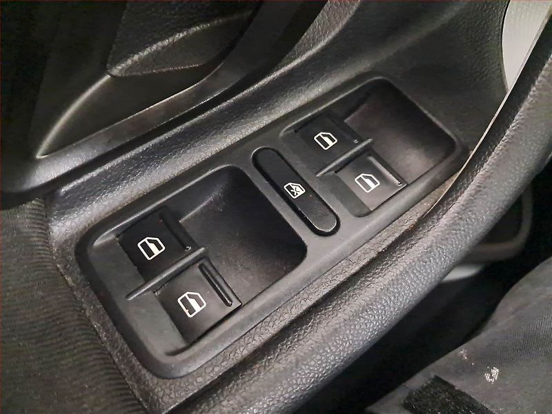 Škoda Roomster (2010) Scout 1.6 TDI, Eko.zaplacen - fotka 16 z 16