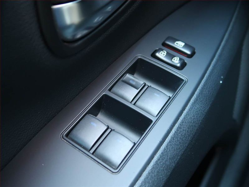 Toyota Avensis (2015) 2.0 D-4D, Navi, Tempomat - fotka 17 z 17