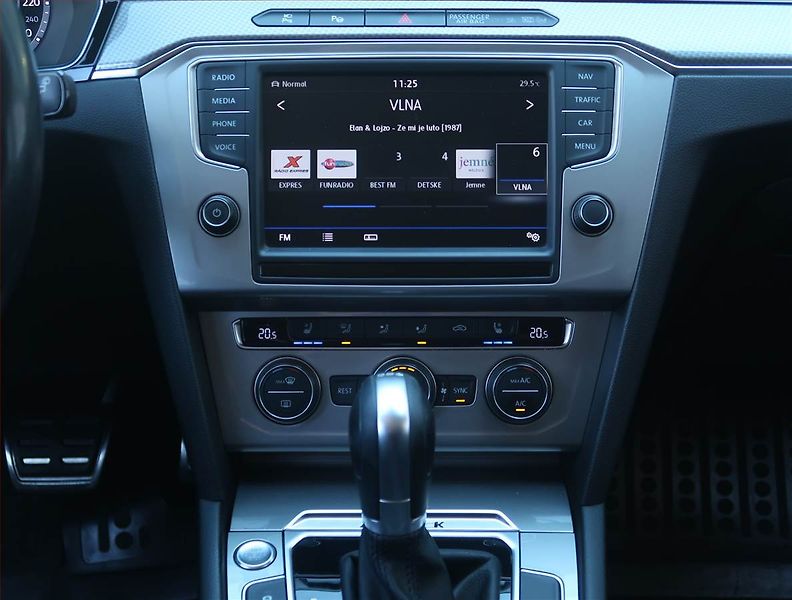 Volkswagen Passat (2016) Alltrack 2.0 BiTDI, 4X4 - fotka 12 z 21