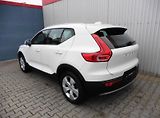 Volvo XC40 2,0 D3 Momentum PRO AWD A/T - náhled 2