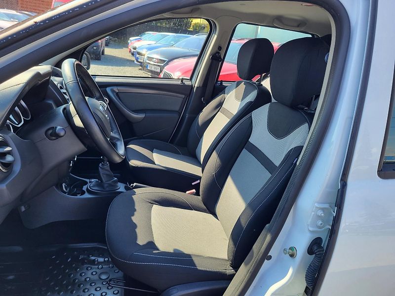 Dacia Duster 4x4 1.5 dCi 80kW S&S *ČR 1.maj - fotka 7 z 39