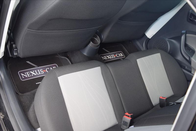 Seat Ibiza 1,6 TDI 66KW PO SERVISE 2XKOLA - fotka 19 z 48