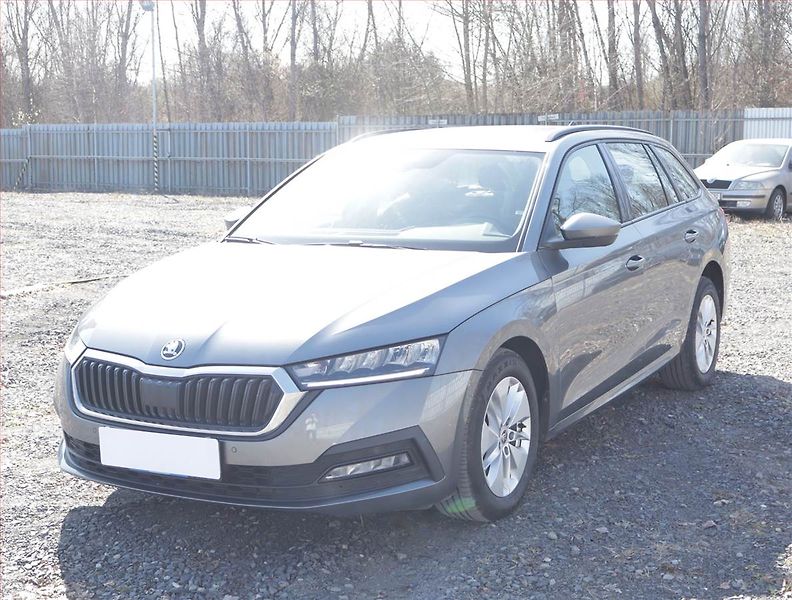 Škoda Octavia (2022) Ambition 2.0 TDI, Automat - fotka 2 z 21