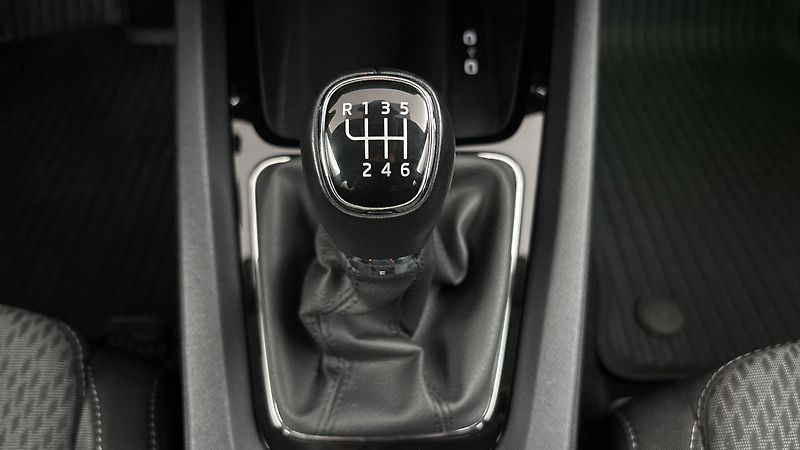 Škoda Octavia 2.0 TDI Style - fotka 22 z 25