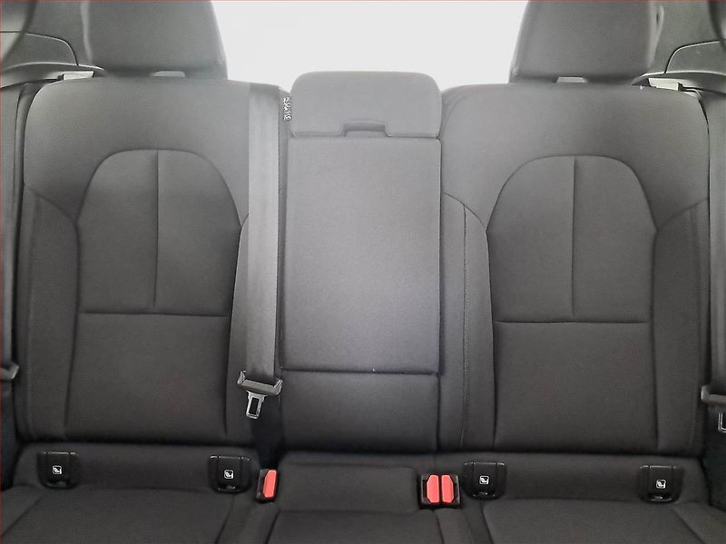 Volvo XC40 (2020) T3 - fotka 10 z 17