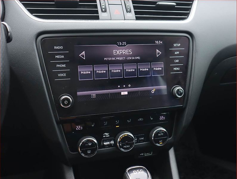 Škoda Octavia (2019) Style 1.5 TSI, Automat - fotka 12 z 19
